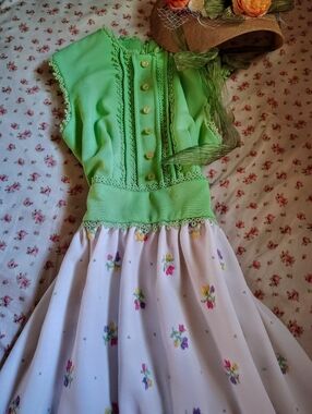 💚 Beautiful vintage Vicky Vaughan Juniors Maxi Dress